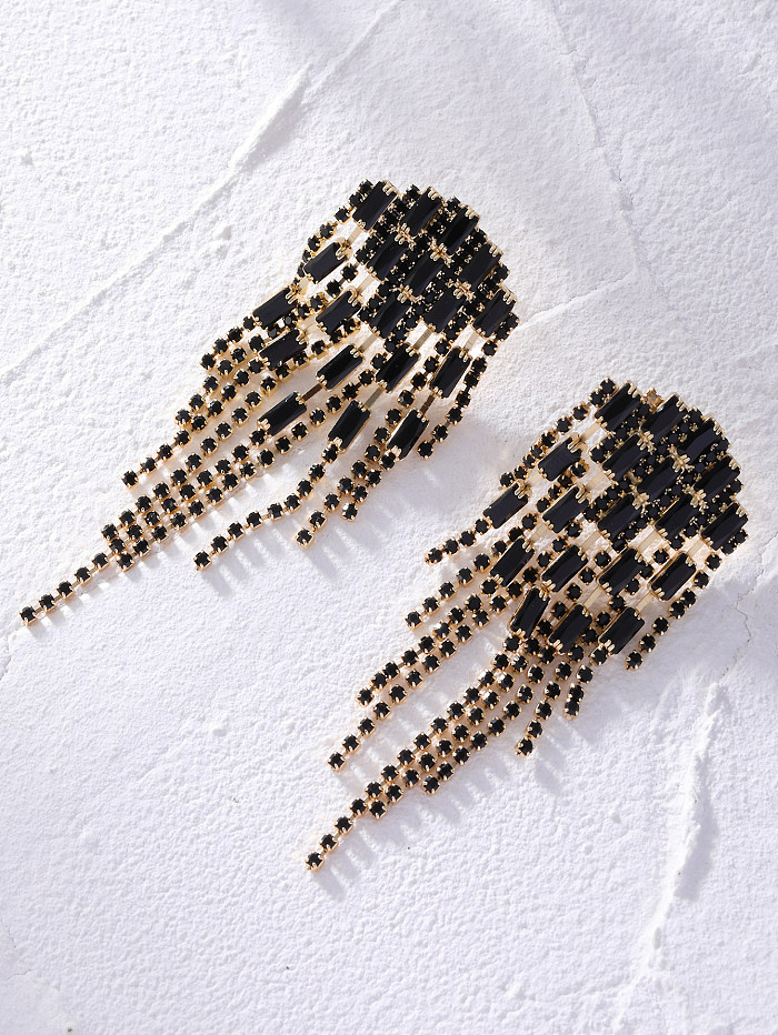 1 paire de boucles d'oreilles en laiton plaqué or blanc, Style Simple, incrustation de couleur unie, diamant artificiel, Zircon, plaqué or blanc
