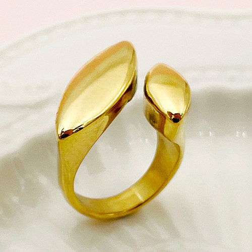 Anéis banhados a ouro com revestimento de polimento de aço inoxidável irregular estilo simples novidade