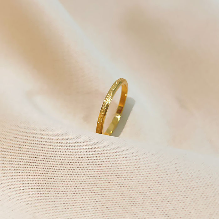 Anéis de chapeamento de aço de titânio de cor sólida estilo simples