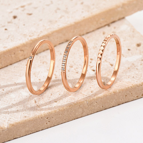 Elegante estilo simples redondo aço inoxidável polimento chapeamento inlay zircão 14K banhado a ouro rosa anéis banhados a ouro
