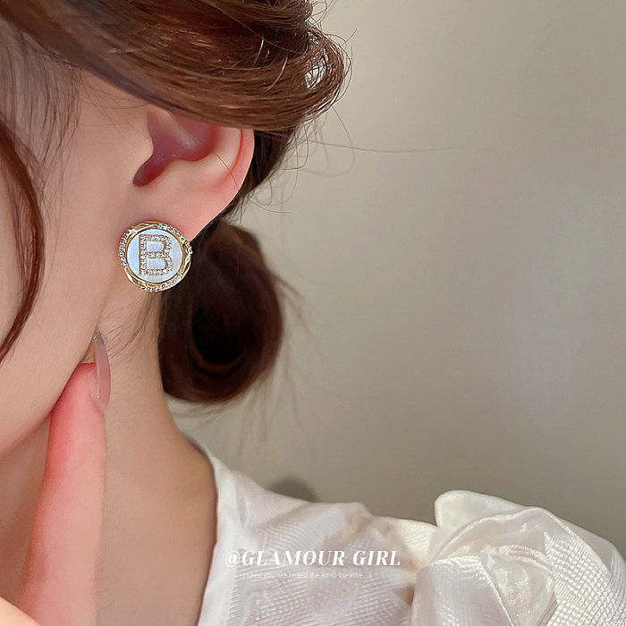 Fashion Round Letter Heart Shape Copper Plating Inlay Shell Zircon Ear Studs 1 Pair