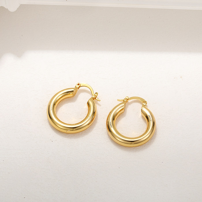 1 Set Vintage Style Solid Color Carving Copper Ear Studs