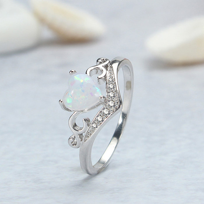 Anéis de pedras preciosas artificiais elegantes e modernos em formato de coração em forma de coração