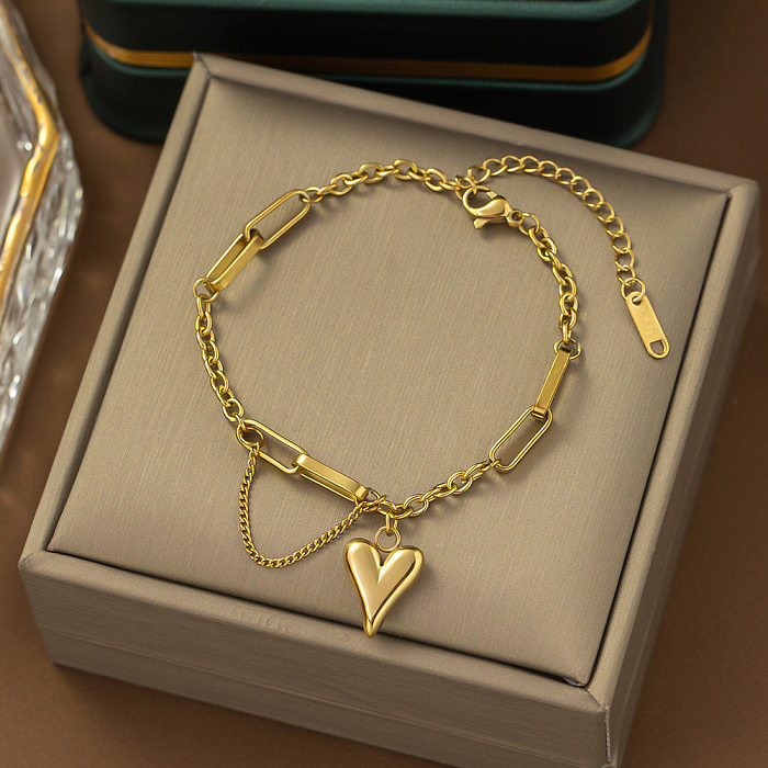 Collier de bracelets de placage en acier titane en forme de coeur doux