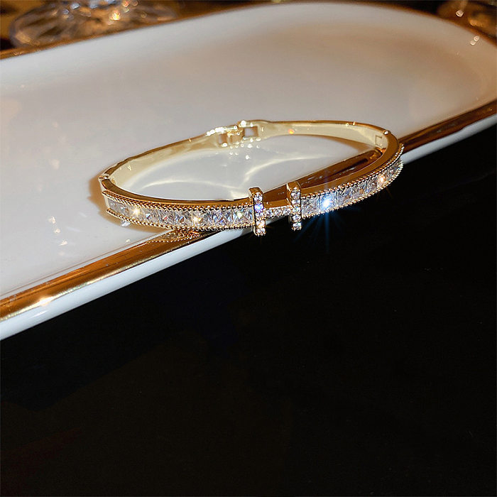 Simple Style Letter Solid Color Copper Inlay Zircon Bangle