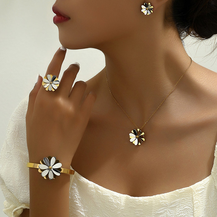 Vintage Style Daisy Stainless Steel Layered Gold Plated Jewelry Set
