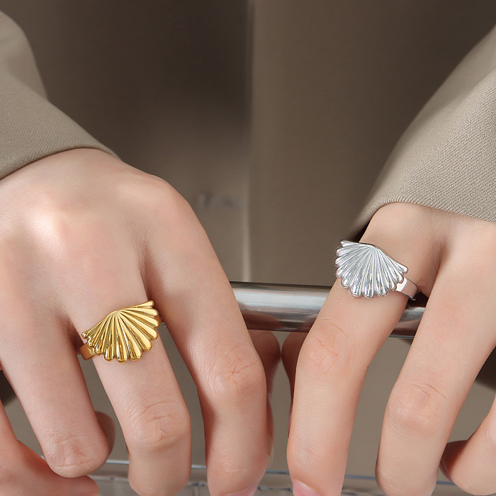 Casual Classic Style Shell Titanium Steel Plating 18K Gold Plated Rings