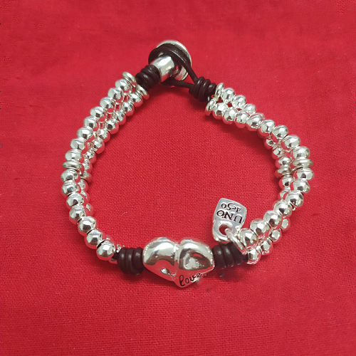 Estilo simples estilo clássico formato de coração pulseiras banhadas a prata