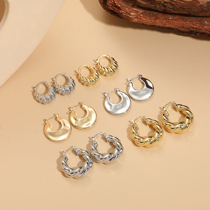 1 paire de boucles d'oreilles créoles en cuivre plaqué or 14 carats, style simple, en forme de U