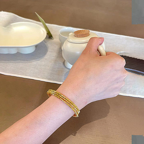 Bracelet plaqué or 18 carats de polissage de cuivre de couleur unie de style simple de style IG