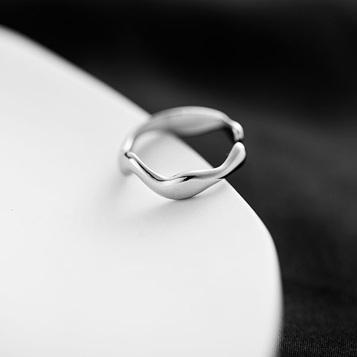 Simple Minimalist Irregular Fluid Line Titanium Steel Ring