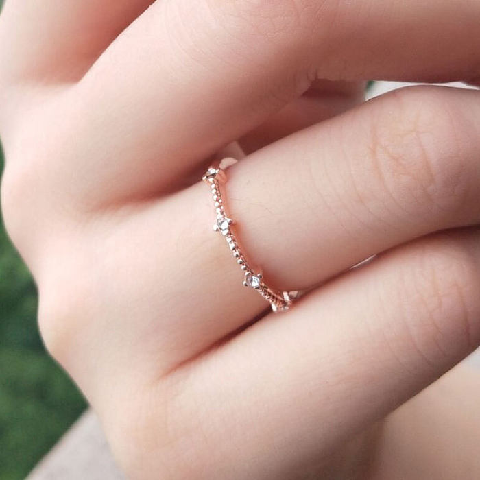 Korea Simple Style 4 kleine gebrochene Diamanten exquisiter Ringschmuck Großhandel Schmuck