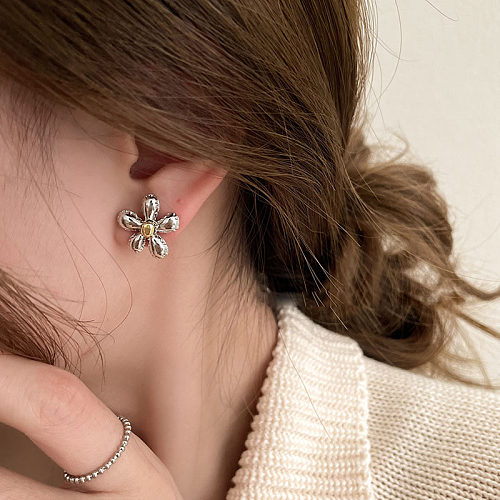 1 Pair Classic Style Flower Copper Plating Silver Plated Ear Studs