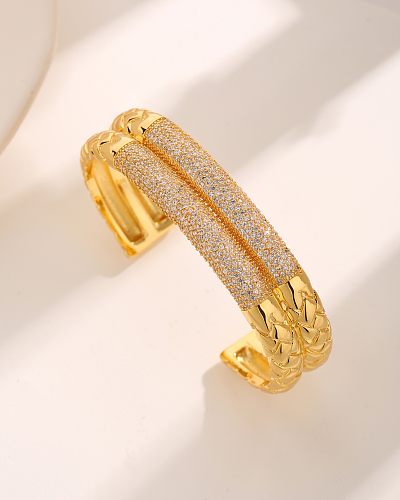 Luxurious Modern Style Lingge Copper Plating Inlay Zircon 18K Gold Plated Cuff Bracelets