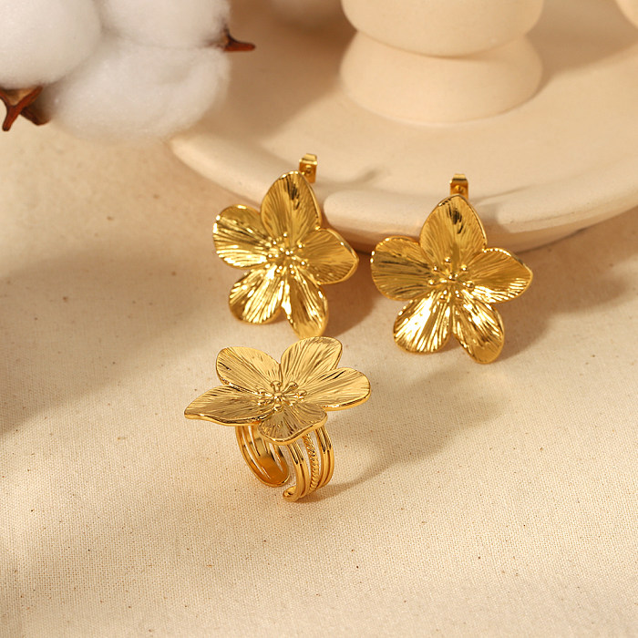 Brincos de anéis banhados a ouro 18K com flor retrô em aço inoxidável