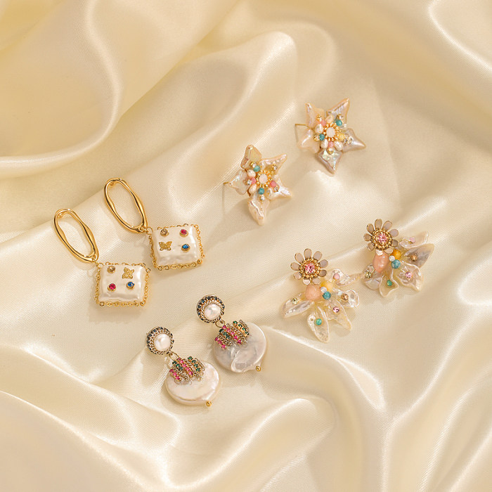 1 par de pendientes colgantes chapados en oro de 18 quilates con incrustaciones de cobre, perlas artificiales, diamantes de imitación, ágata, flor de estrella de mar redonda dulce de estilo moderno