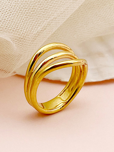 A cor sólida do estilo simples alinha anéis chapeados ouro de aço inoxidável no volume