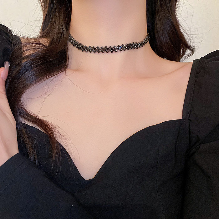 Simple Style Shiny Solid Color Copper Inlay Rhinestones Choker