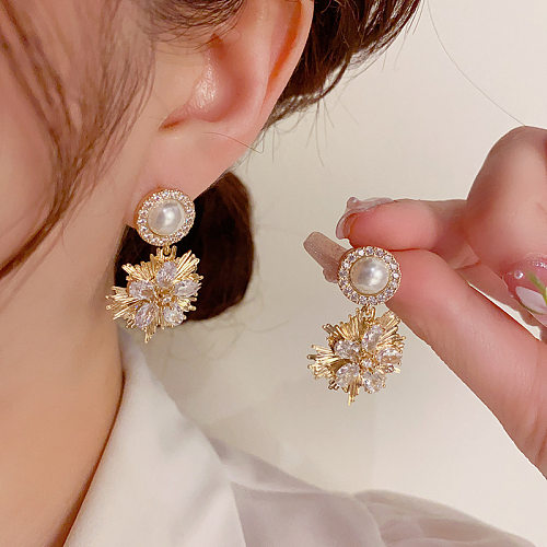 1 Pair Lady Flower Plating Inlay Artificial Pearl Copper Zircon Drop Earrings