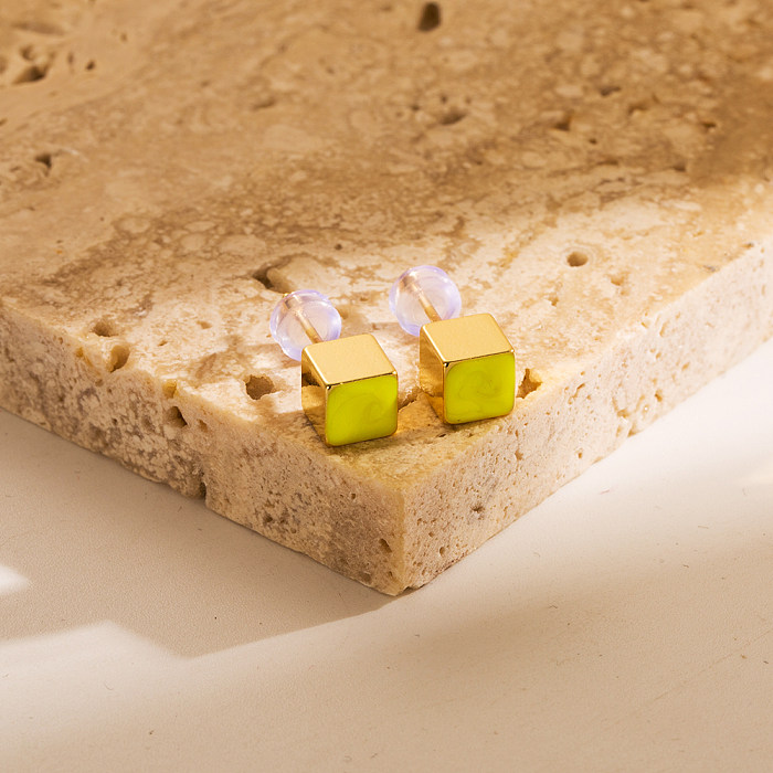 زوج واحد من أقراط الأذن المربعة المصنوعة من النحاس المطلي بالذهب عيار 1 قيراط طراز INS