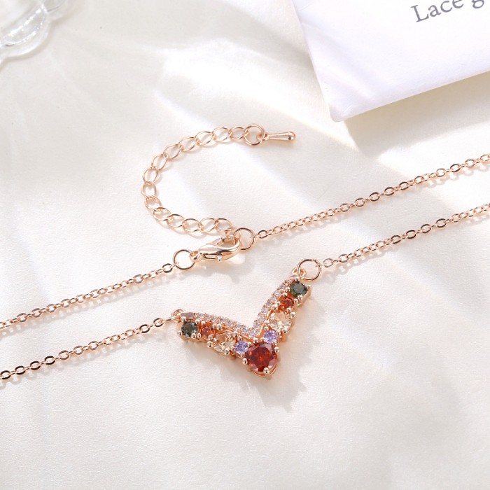 Simple Style V Shape Copper Rose Gold Plated Zircon Pendant Necklace In Bulk