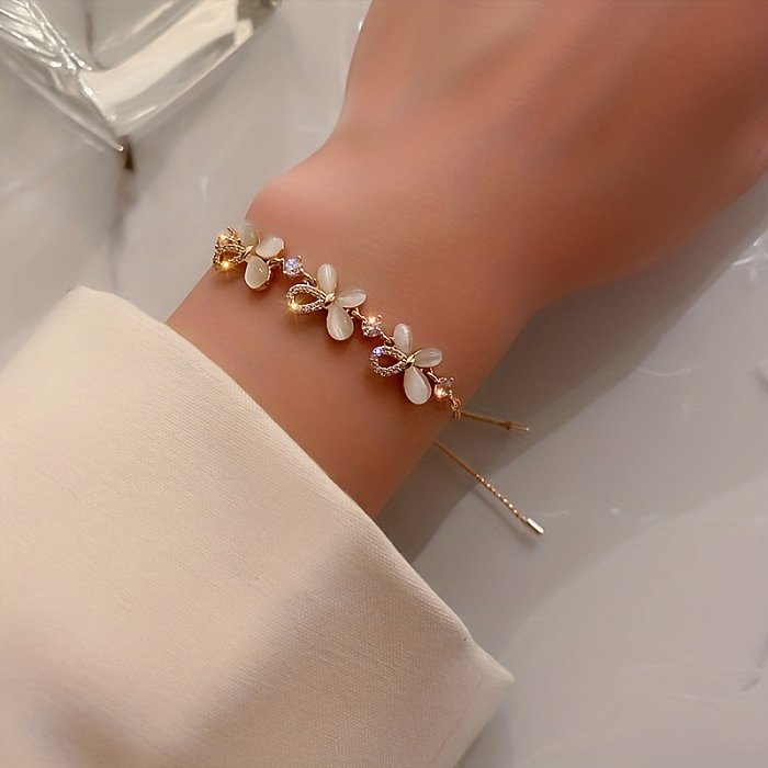 Elegant Cute Butterfly Copper Plating Inlay Opal Gold Plated Bracelets