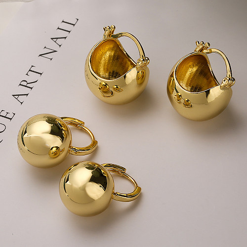 1 Paar schlichte Pendel-Ohrringe mit einfarbiger Beschichtung aus Kupfer mit 18-Karat-Vergoldung
