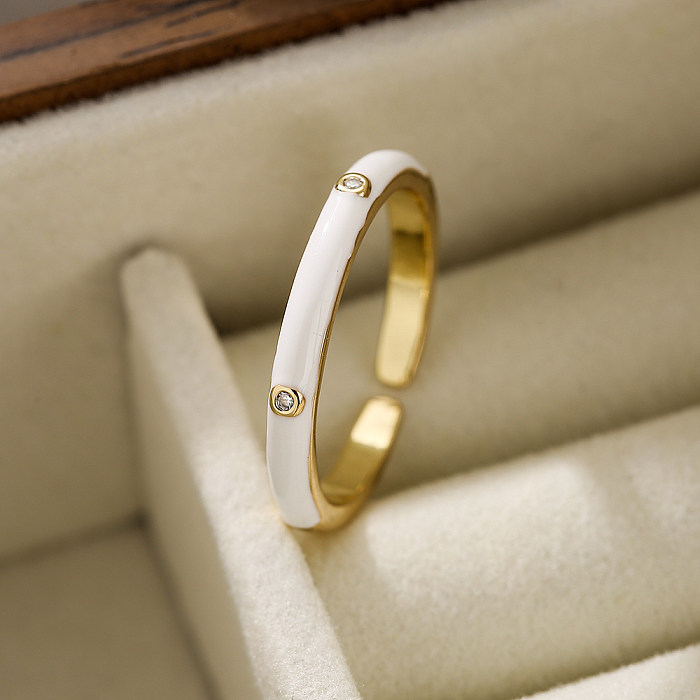 Schlichter, runder, offener Ring mit Kupfer-Email-Beschichtung und Zirkon-Inlay, 18 Karat vergoldet