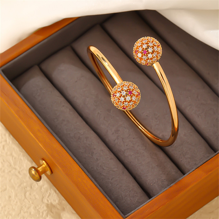 Lässige, elegante, glamouröse, geometrische, runde Verkupferungs-Inlay-Zirkon-vergoldete Ringe-Armbänder