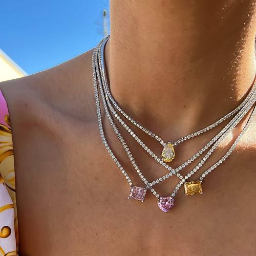 Yakemiyou Elegante, luxuriöse, quadratische Wassertropfen-Herzform, Kupfer-Zirkon, 14 Karat vergoldet, Anhänger-Halskette