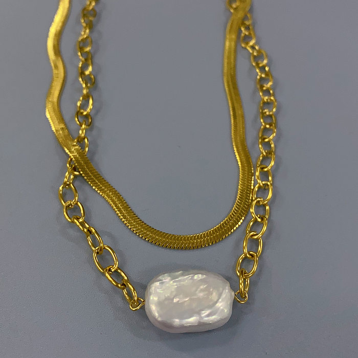 Collier de bracelets plaqués or 18 carats avec perles d'eau douce en couches irrégulières en acier inoxydable de style français