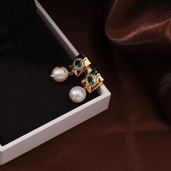 1 Pair Retro Simple Style Square Plating Inlay Copper Freshwater Pearl Zircon 18K Gold Plated Drop Earrings Ear Studs