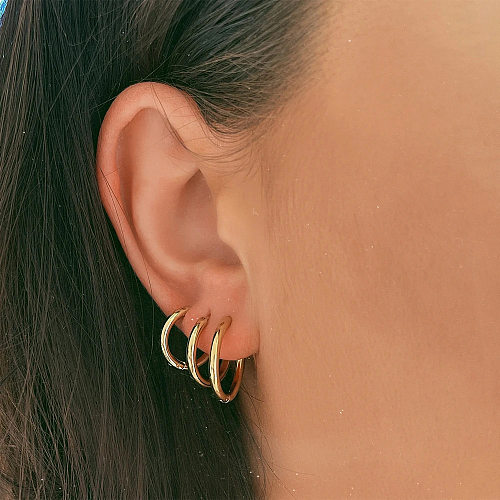 Fivela de orelha de cobre de ouro simples de personalidade europeia e americana