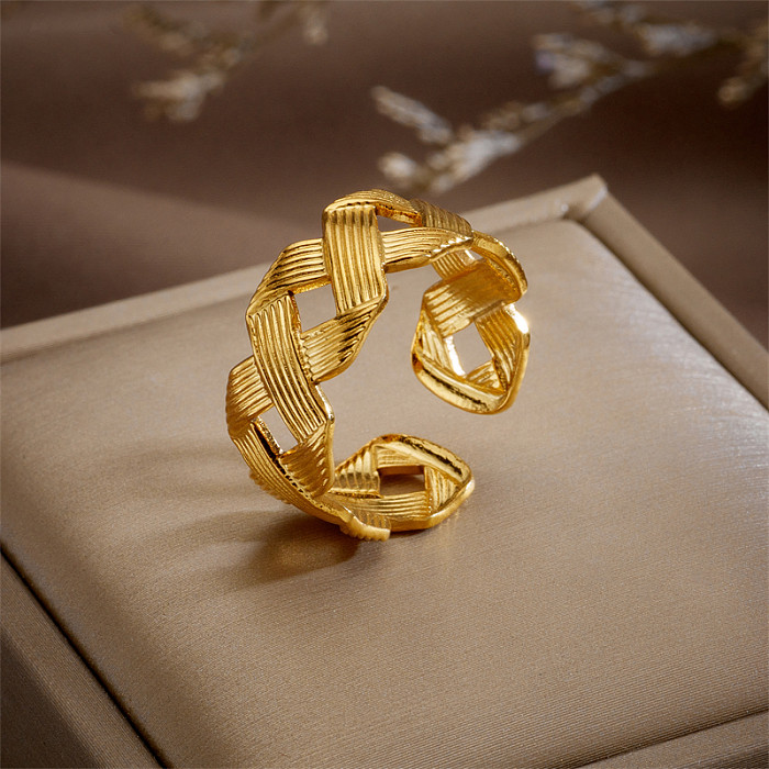 Anéis de cobre folheados a ouro do anel aberto de aço do titânio da listra geométrica do estilo simples
