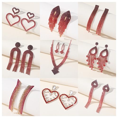 1 par de brincos elegantes de estilo simples em forma de coração com zircônia de cobre