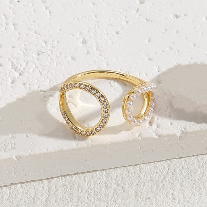 Elegante estilo clássico geométrico cobre assimétrico chapeamento incrustado zircão anéis abertos banhados a ouro 14K