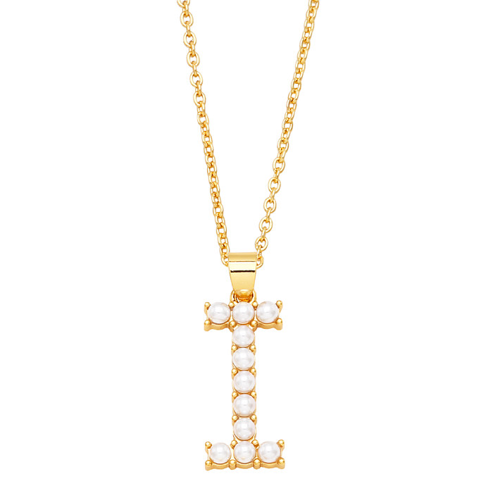 Einfacher Stil Buchstaben-Kupfer-vergoldete künstliche Perlen-Anhänger-Halskette, 1 Stück