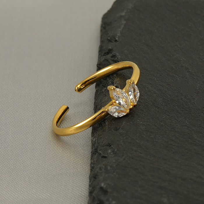 Anéis abertos banhados a ouro de aço inoxidável do zircão 18K do embutimento do trevo do estilo simples
