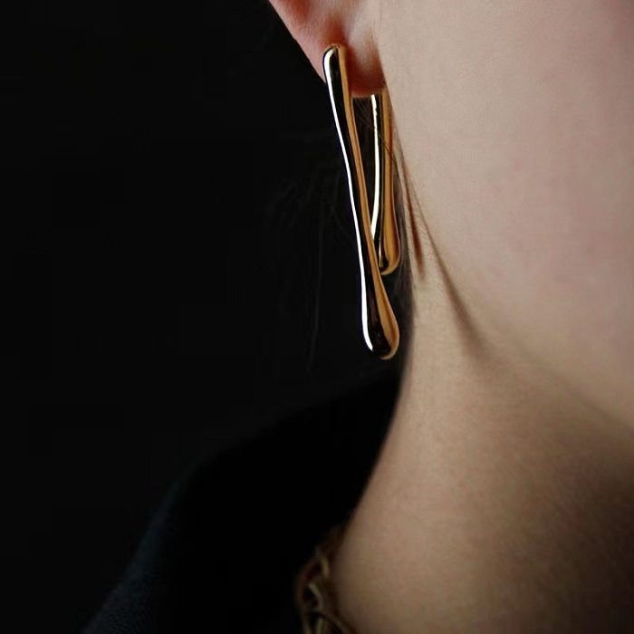 Boucles d'oreilles en cuivre de couleur unie à la mode