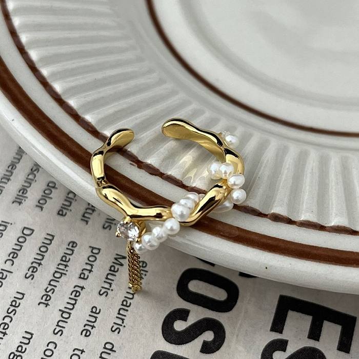 Offene Ringe in Herzform im Retro-Stil mit Kupferbeschichtung und Inlay aus Zirkon