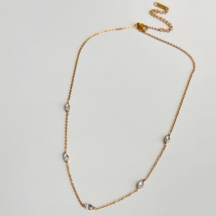 Collar de tobillera de pulseras chapadas en oro de 18 quilates con incrustaciones de acero inoxidable ovalado de estilo simple