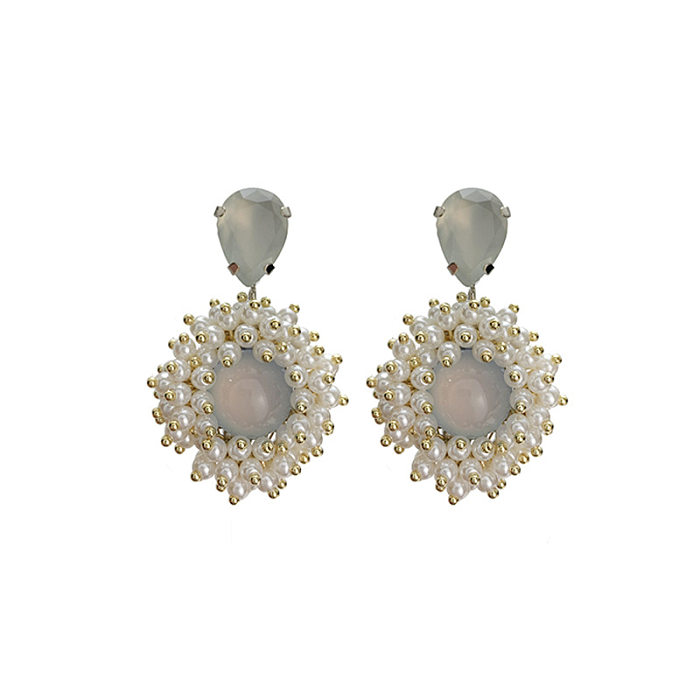 1 Paar Damen-Tropfenohrringe mit rundem Inlay aus Kupfer, künstlichen Kristallen und künstlichen Perlen