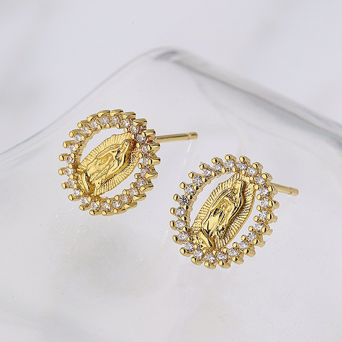 Brincos de orelha de cobre com zircônias folheadas a ouro para retrato da moda