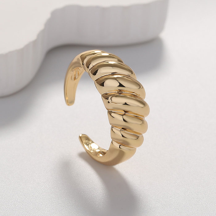 Schlichter offener Ring aus massivem Messing mit vergoldeter Oberfläche, 1 Stück