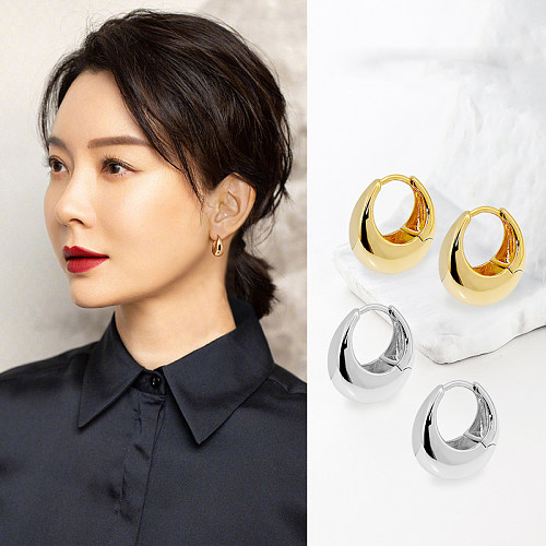 1 paire de boucles d'oreilles créoles en cuivre de couleur unie de style coréen