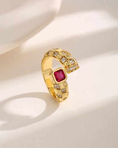 Luxuriöse, schlichte, künstlerische, quadratische Gitter-Verkupferungs-Inlay-Zirkon-, 18-Karat-vergoldete offene Ringe