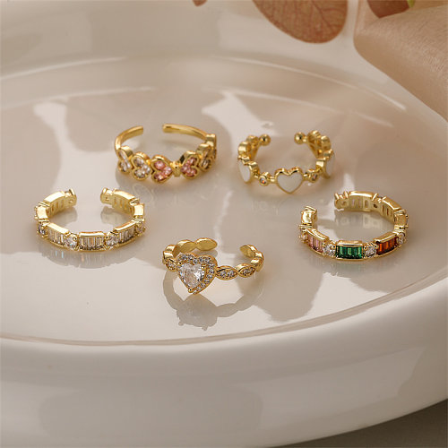 Luxuriöse offene Ringe in Herzform mit Kupferbeschichtung und Zirkon-Inlay