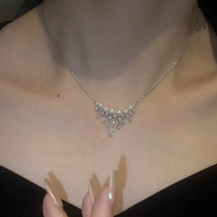 Classic Style Tassel Copper Artificial Gemstones Pendant Necklace In Bulk