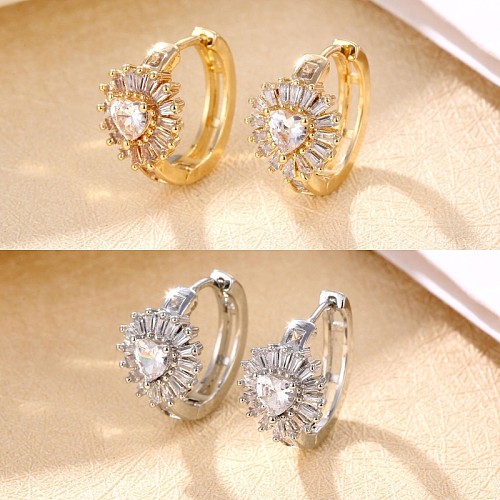 1 paire de boucles d'oreilles en forme de cœur brillant et doux, incrustation de cuivre et de Zircon plaqué or blanc