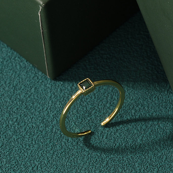 Anéis de zircão com incrustação de cobre quadrado de estilo simples